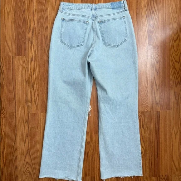 Abercrombie & Fitch 90s Curve Love Relaxed Straight Leg Jeans - Picture 4 of 7